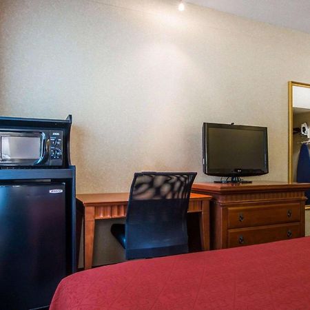 Econo Lodge Glens Falls - Lake George Dış mekan fotoğraf