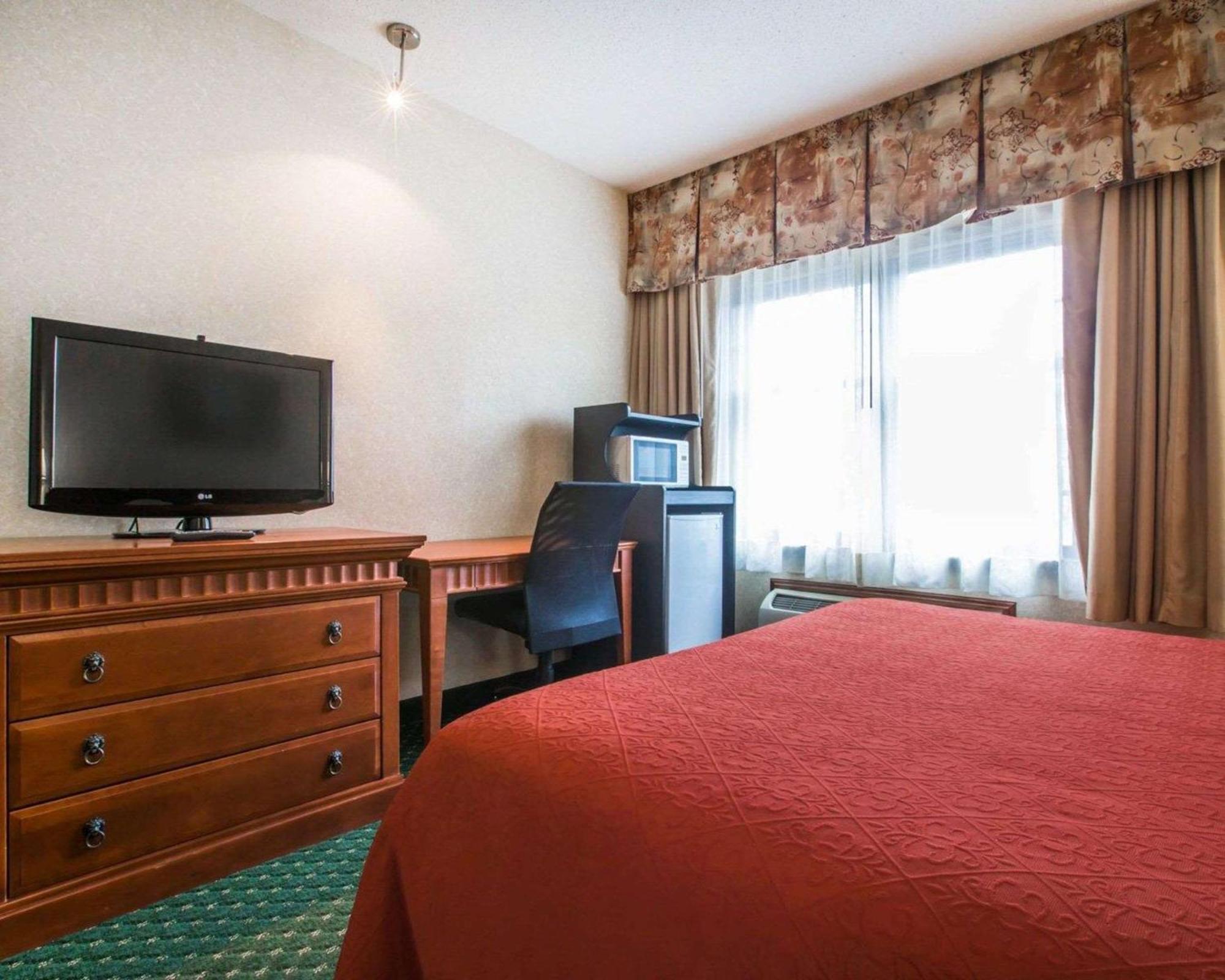 Econo Lodge Glens Falls - Lake George Dış mekan fotoğraf