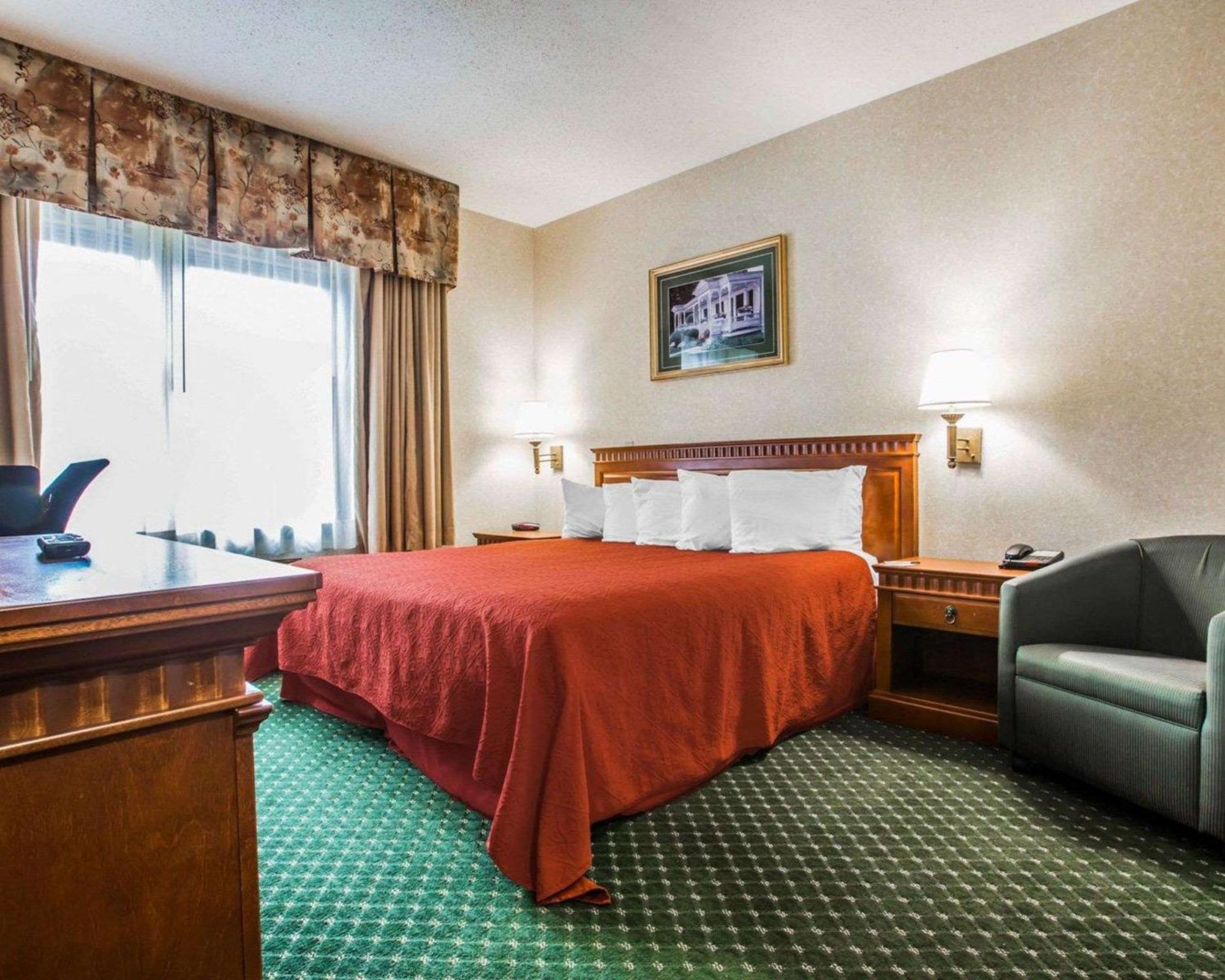Econo Lodge Glens Falls - Lake George Dış mekan fotoğraf