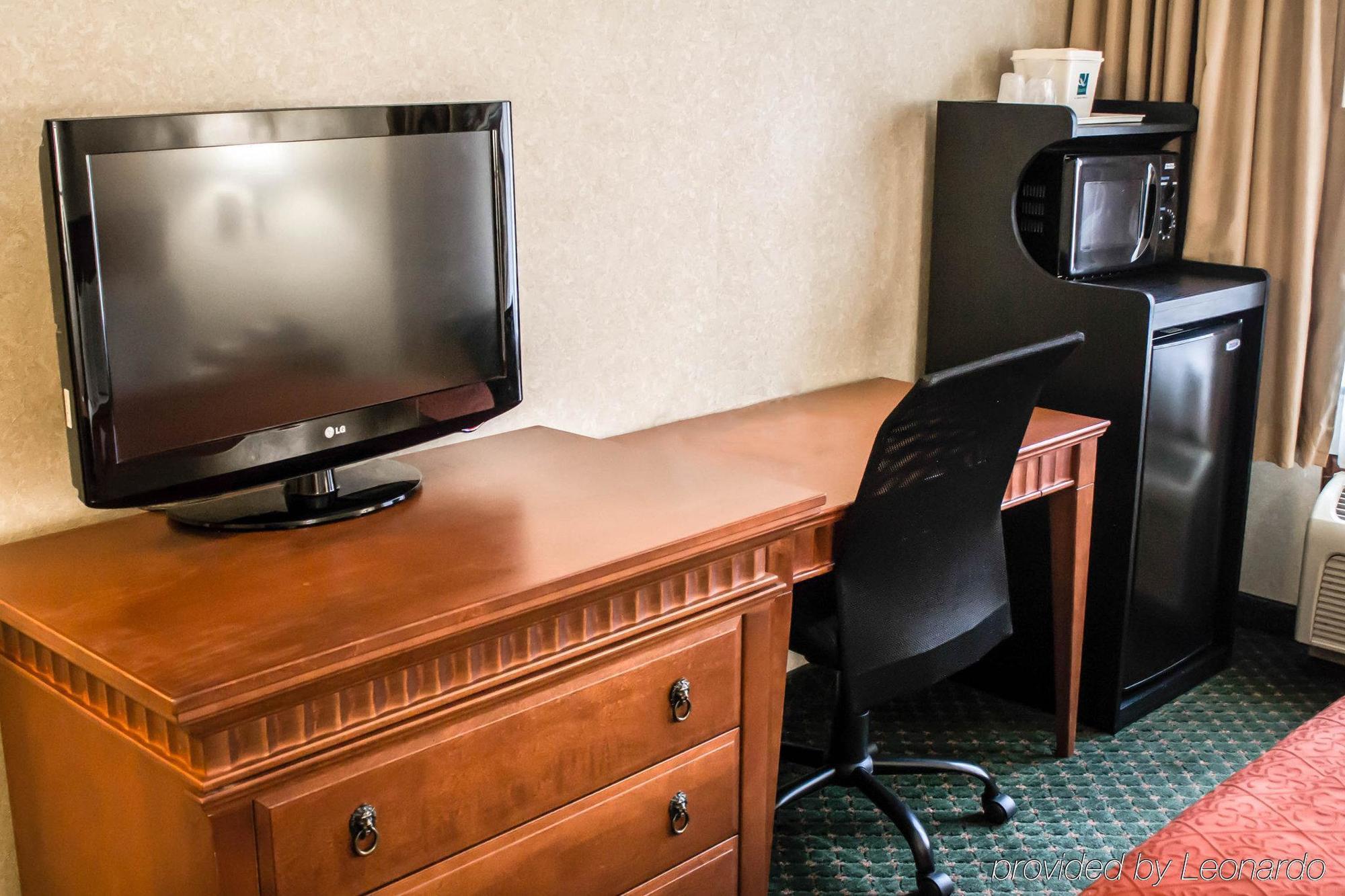 Econo Lodge Glens Falls - Lake George Dış mekan fotoğraf