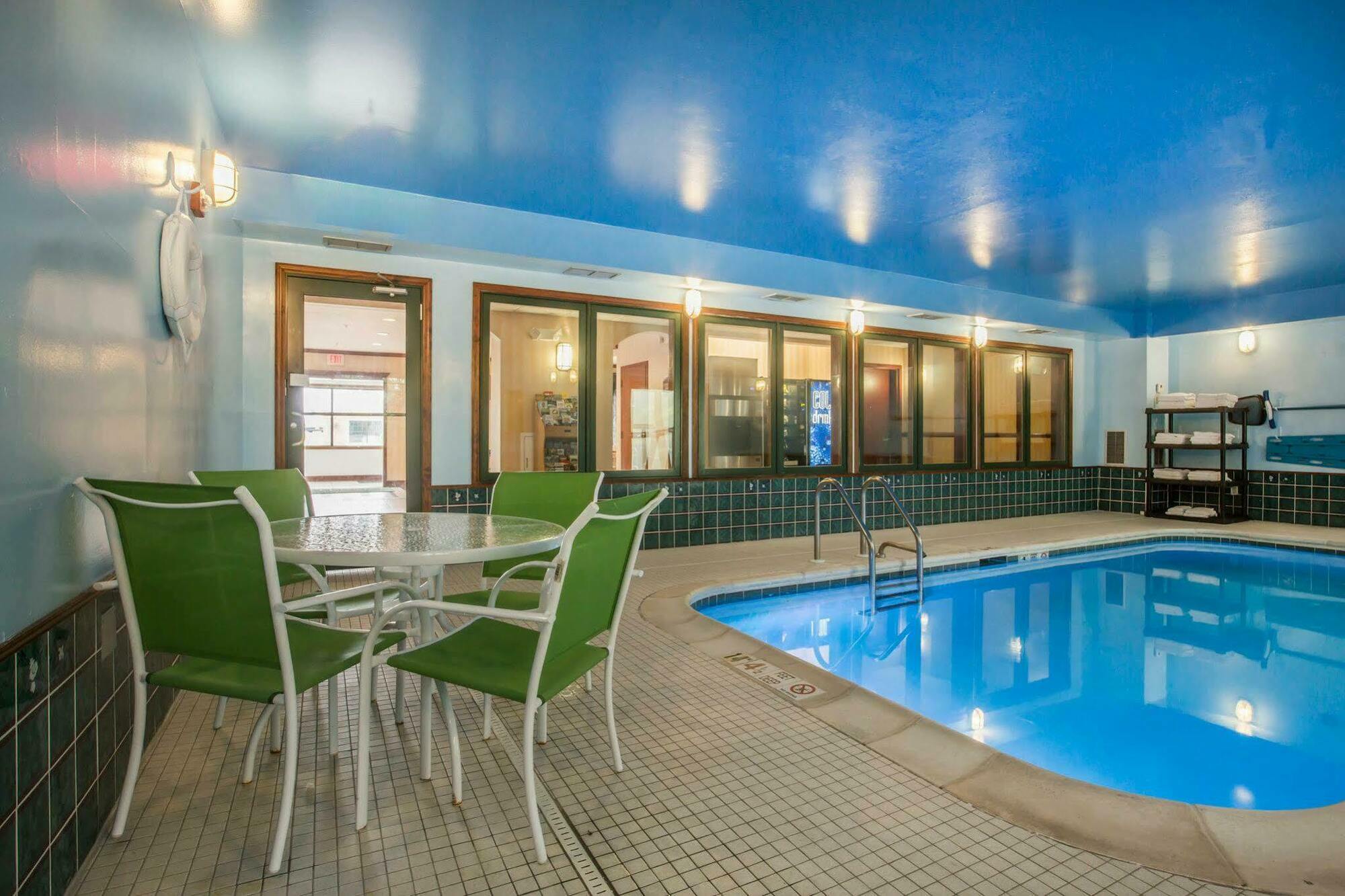 Econo Lodge Glens Falls - Lake George Dış mekan fotoğraf