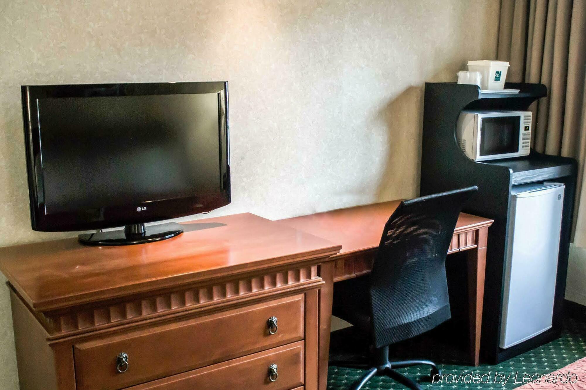 Econo Lodge Glens Falls - Lake George Dış mekan fotoğraf